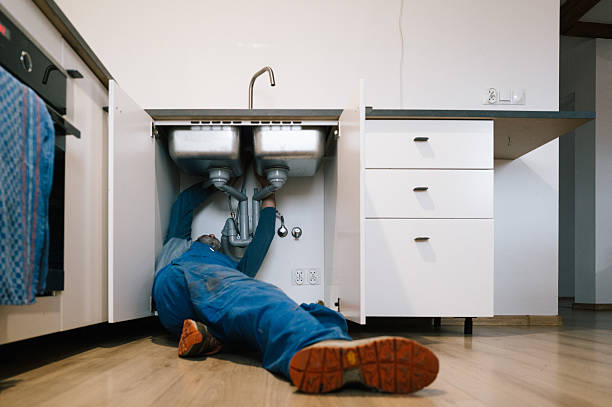 Professional Leak Detection technician working in Mount Olive, NC